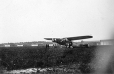 604769 Afbeelding van het Fokker vliegtuig De Duif met als registratienummer PH-AED, op de vliegbasis Soesterberg te ...